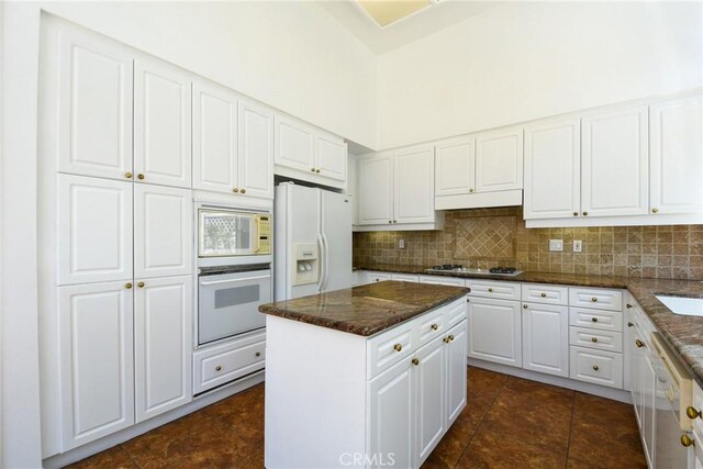 38749 Muirfield Dr, Murrieta, CA 92562 - photo 7