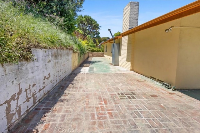 5134 Veronica St, Los Angeles, CA 90008 - view of patio / terrace featuring a fenced backyard