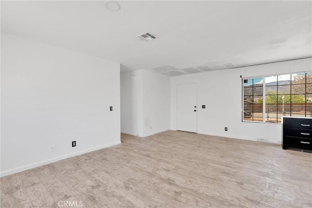 71854 El Paseo Dr Unit 29, Palms, CA 92277 - unfurnished room featuring light wood-style flooring and baseboards
