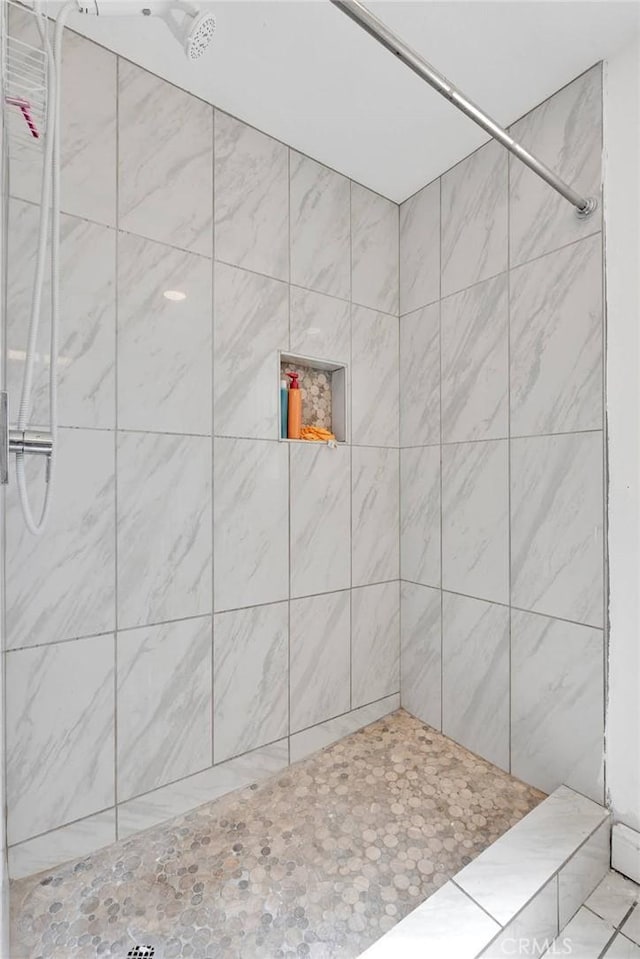 71854 El Paseo Dr Unit 29, Palms, CA 92277 - full bath with tiled shower
