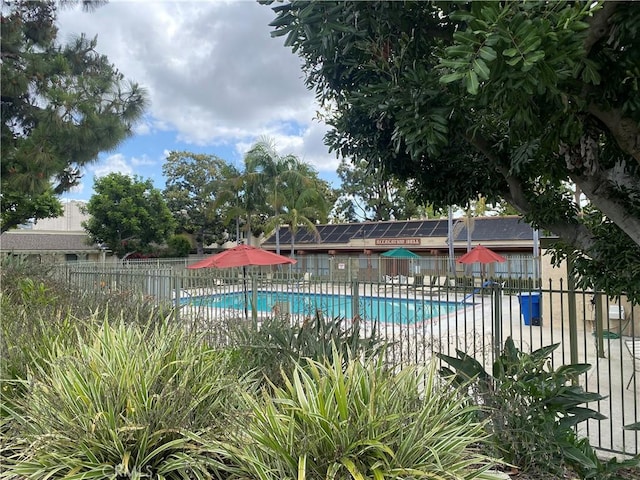 1740 Silver Maple Dr, La Habra, CA 90631 - community pool featuring fence