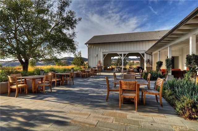 204 Alienta Ln, Rancho Mission Viejo, CA 92694 - view of patio / terrace with outdoor dining area