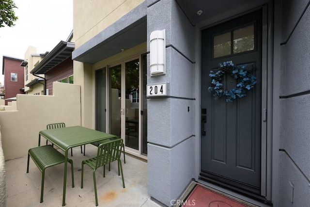 204 Alienta Ln, Rancho Mission Viejo, CA 92694 - entrance to property with stucco siding