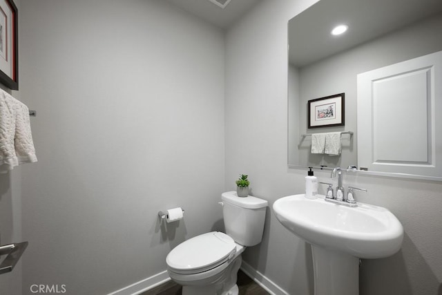 204 Alienta Ln, Rancho Mission Viejo, CA 92694 - bathroom with baseboards and recessed lighting