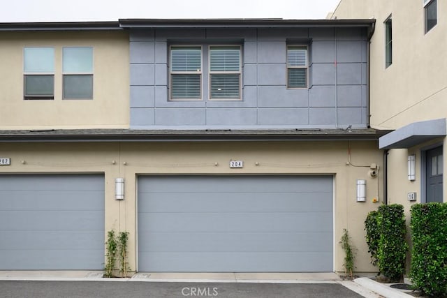 204 Alienta Ln, Rancho Mission Viejo, CA 92694 - view of garage
