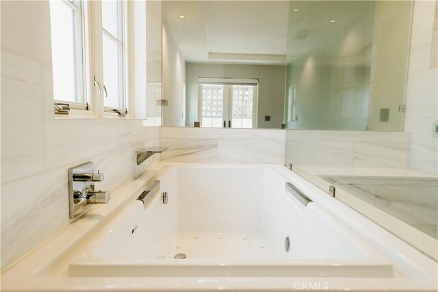 1873 S Los Robles Ave, San Marino, CA 91108 - bathroom featuring a bath