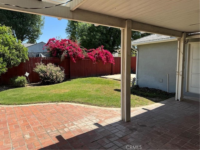 6834 Capistrano Way, Riverside, CA 92504 - view of patio