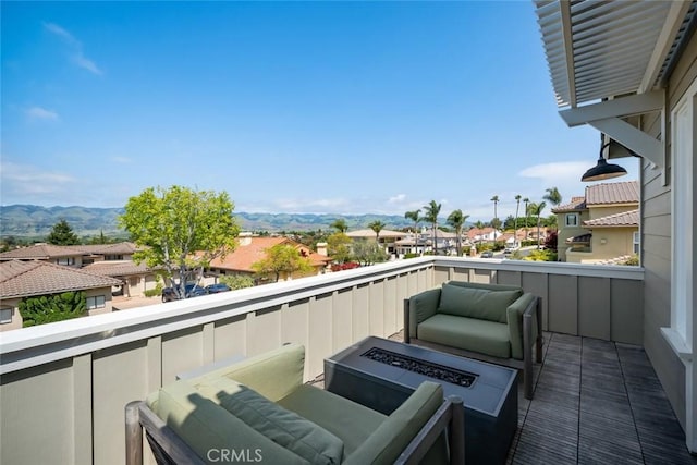 863 Greystone Pl, San Luis Obispo, CA 93401 - balcony with a fire pit, a mountain view, and a residential view