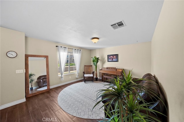 27876 Twilight Ct, Murrieta, CA 92563 - living area featuring baseboards and wood finished floors