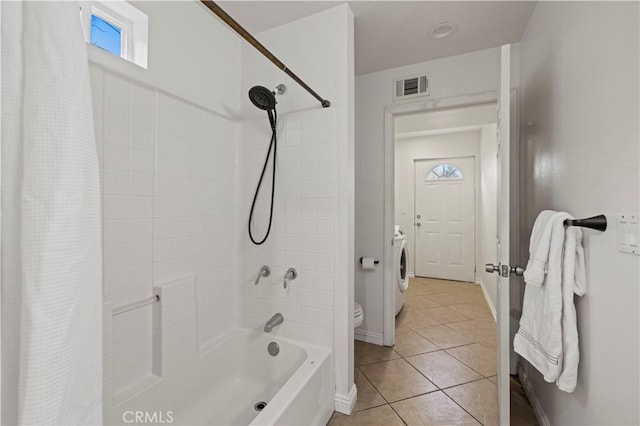 28637 Chiquito Canyon Rd, Castaic, CA 91384 - full bath featuring toilet, tile patterned floors, shower / tub combo, washer / dryer, and baseboards