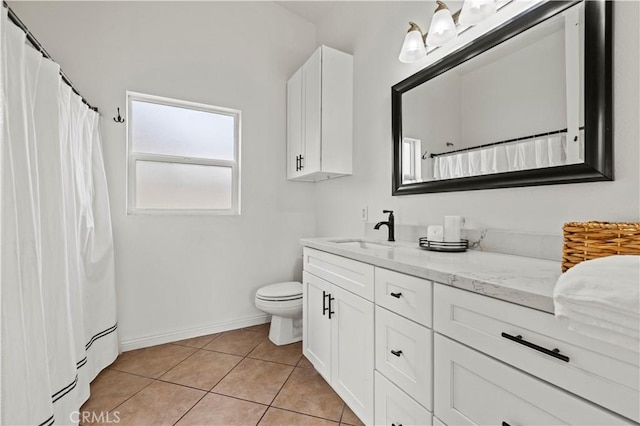 28637 Chiquito Canyon Rd, Castaic, CA 91384 - full bathroom with vanity, toilet, tile patterned floors, baseboards, and curtained shower
