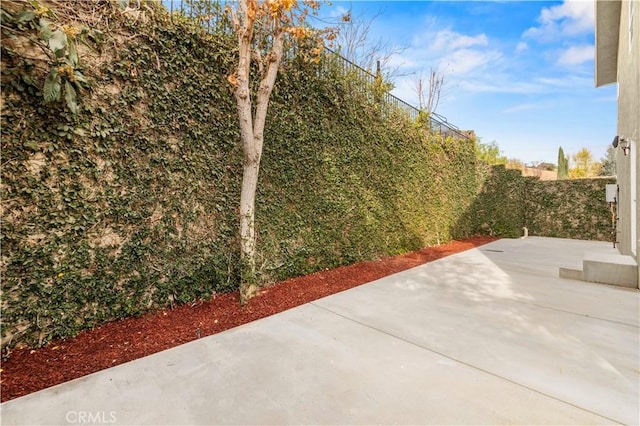 28637 Chiquito Canyon Rd, Castaic, CA 91384 - view of patio featuring a fenced backyard