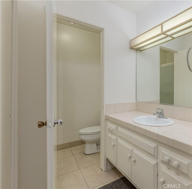 2726 W Orion Ave, Santa Ana, CA 92704 - full bath with toilet, vanity, and tile patterned flooring