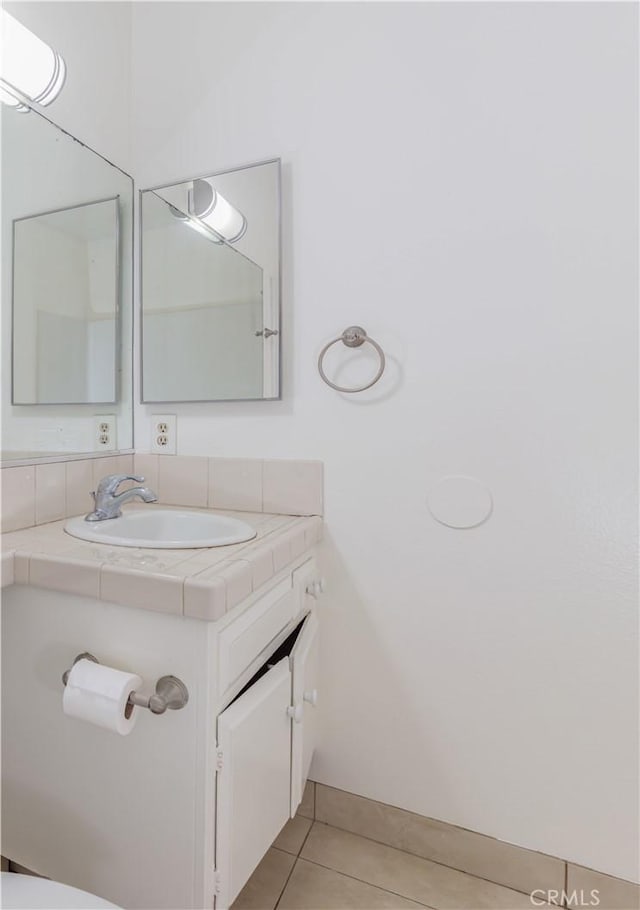 2726 W Orion Ave, Santa Ana, CA 92704 - bathroom with tile patterned floors and vanity