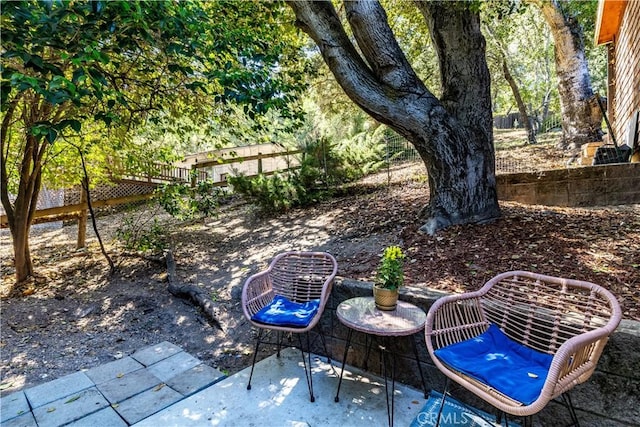 7900 San Clemente Ave, Atascadero, CA 93422 - view of patio / terrace