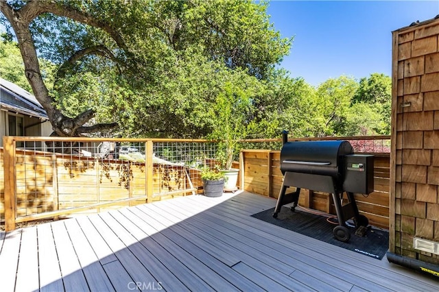 7900 San Clemente Ave, Atascadero, CA 93422 - wooden terrace with grilling area