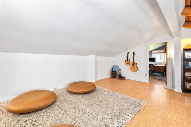 7900 San Clemente Ave, Atascadero, CA 93422 - sitting room featuring light wood finished floors, lofted ceiling, baseboards, and an office area