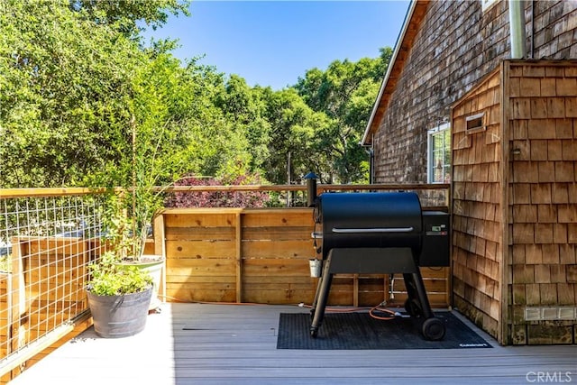 7900 San Clemente Ave, Atascadero, CA 93422 - view of wooden deck
