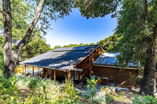 7900 San Clemente Ave, Atascadero, CA 93422 - back of house with solar panels and metal roof
