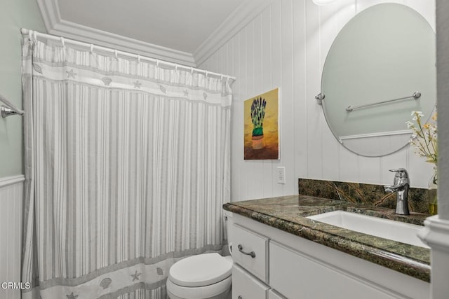 10440 N Karen Ave, Oak View, CA 93022 - full bathroom with vanity, toilet, ornamental molding, and a shower with curtain