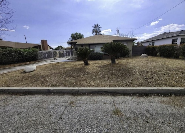 25573 18th St, San Bernardino, CA 92404 - view of front of home with fence