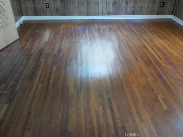2698 Fremontia Dr, San Bernardino, CA 92404 - detailed view of wood finished floors and baseboards