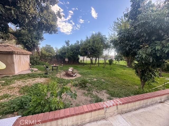 850 E Columbia Ave, Pomona, CA 91767 - view of yard
