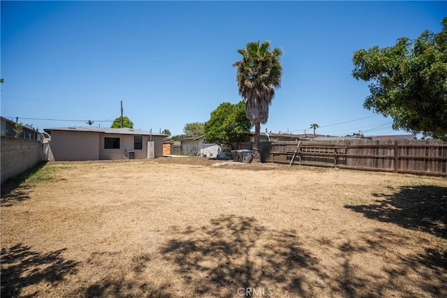 view of fenced backyard