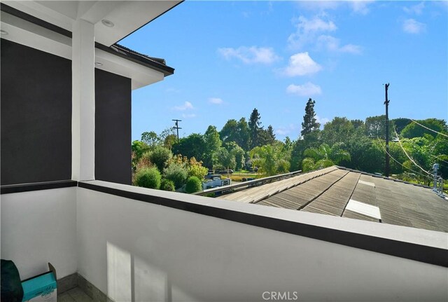9218 Encino Ave, Northridge, CA 91325 - view of balcony