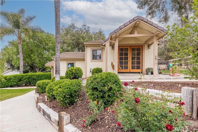 view of front of property featuring stucco siding