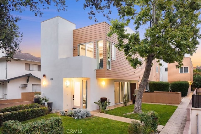 128 N Allen Ave Unit 1, Pasadena, CA 91106 - contemporary home with stucco siding