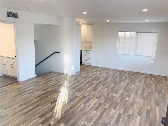 14253 Gilmore St Unit A, Van Nuys, CA 91401 - photo 4