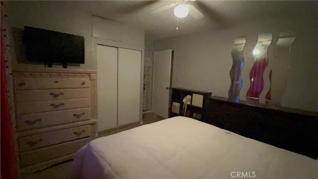 527 E King St, Rialto, CA 92376 - bedroom featuring a closet and ceiling fan
