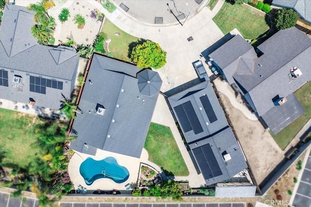 1995 E Valley Forge Ave, Tulare, CA 93274 - bird's eye view of a pool