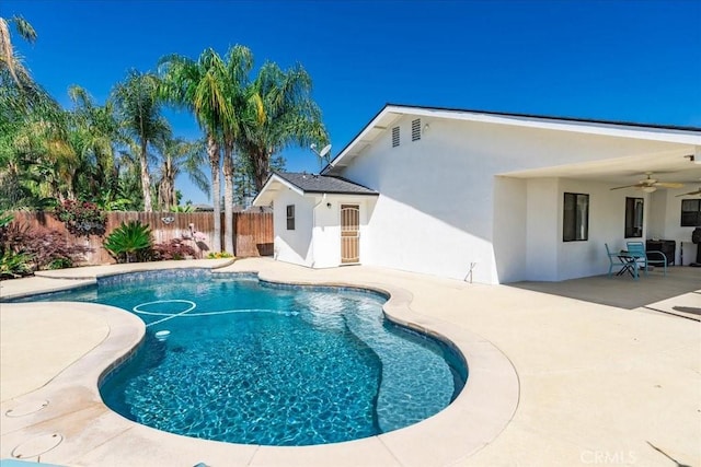 1995 E Valley Forge Ave, Tulare, CA 93274 - view of pool with a fenced backyard, ceiling fan, and a patio area