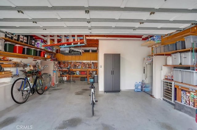 1151 W 14th St, San Pedro, CA 90731 - garage featuring a workshop area and freestanding refrigerator