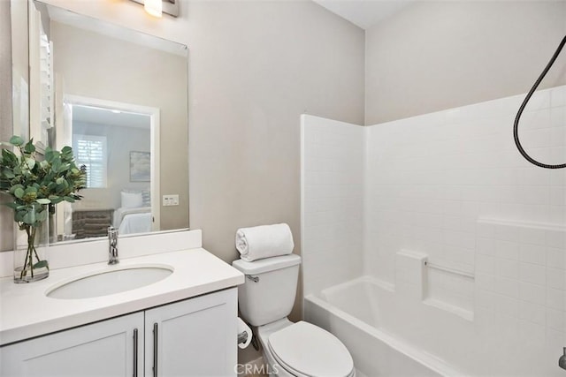 16 Abarrota St, Rancho Mission Viejo, CA 92694 - ensuite bathroom with toilet, vanity, and shower / bathtub combination