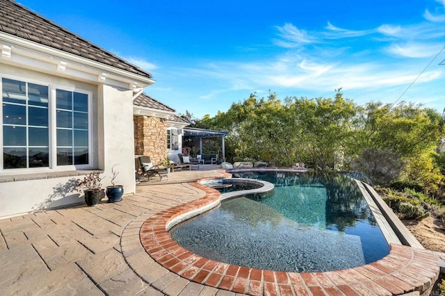 3401 Adams Run, Encinitas, CA 92024 - view of pool with a patio area and a pool with connected hot tub