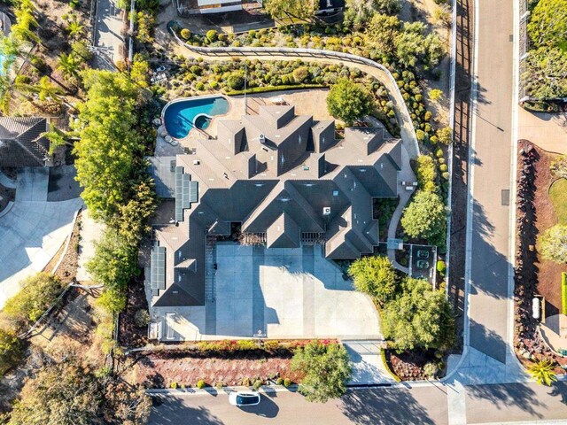 3401 Adams Run, Encinitas, CA 92024 - bird's eye view of a pool area