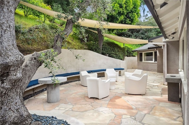 3818 Hollyline Ave, Sherman Oaks, CA 91423 - view of patio