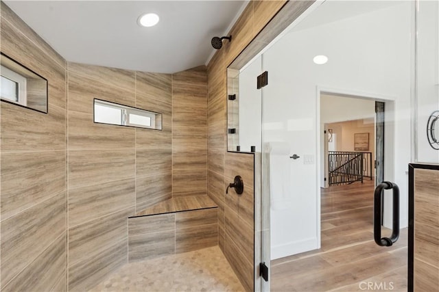 529 Manzanita Rd, Redlands, CA 92373 - bathroom with a tile shower, wood finished floors, and recessed lighting