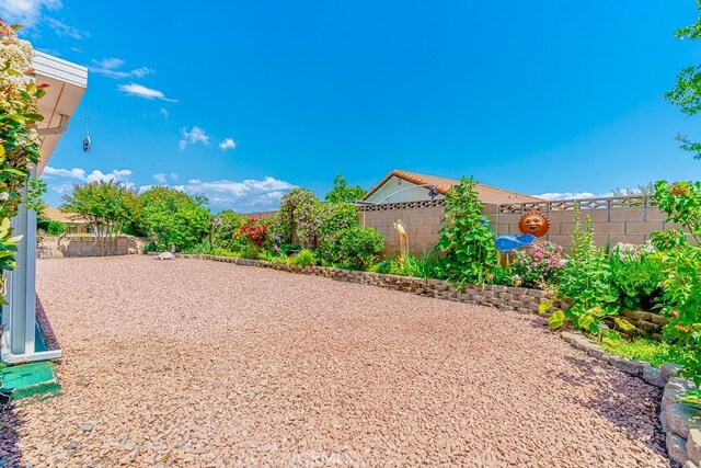 2391 Sequoia Dr, Hemet, CA 92545 - photo 37