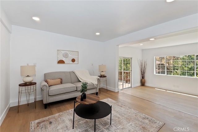 27757 N Bay Rd, Lake Arrowhead, CA 92352 - living area featuring wood finished floors, baseboards, and recessed lighting