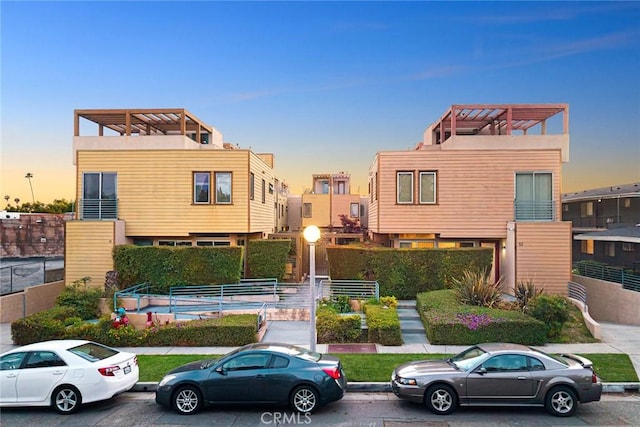 53 N Oak Ave Unit 5, Pasadena, CA 91107 - view of modern home