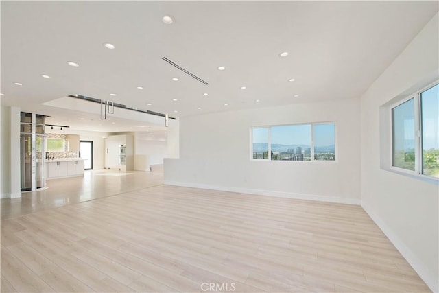 5099 Llano Dr, Woodland Hills, CA 91364 - photo 34