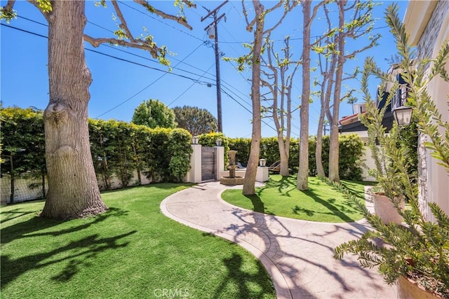 717 35th St, Manhattan Beach, CA 90266 - view of yard
