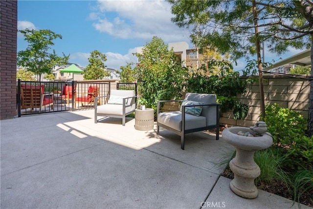 612 Prickly Pear Way, Rancho Mission Viejo, CA 92694 - view of patio / terrace with fence