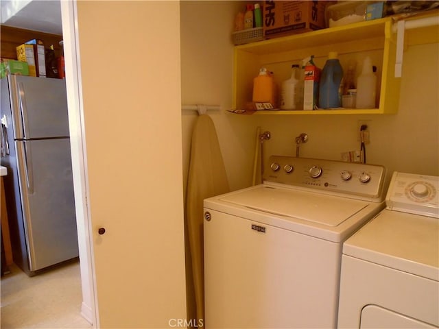 1806 Rory Ln Unit 9, Simi Valley, CA 93063 - laundry room with washer and dryer