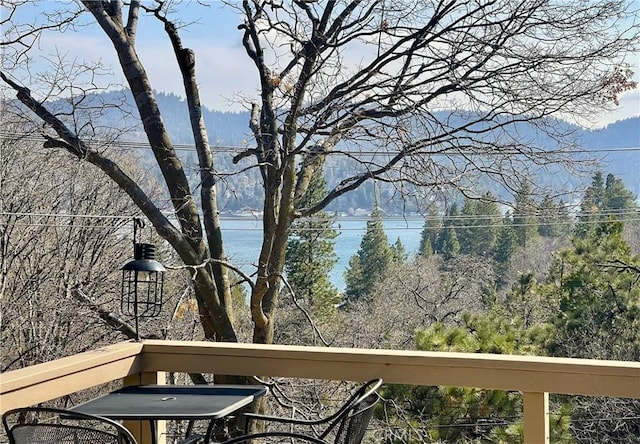 28834 Zion Dr, Lake Arrowhead, CA 92352 - balcony with a water view