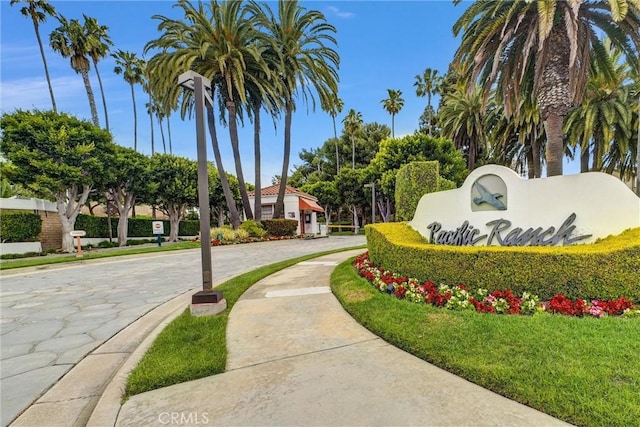 7402 Yellowtail Dr Unit 204, Huntington Beach, CA 92648 - view of community sign